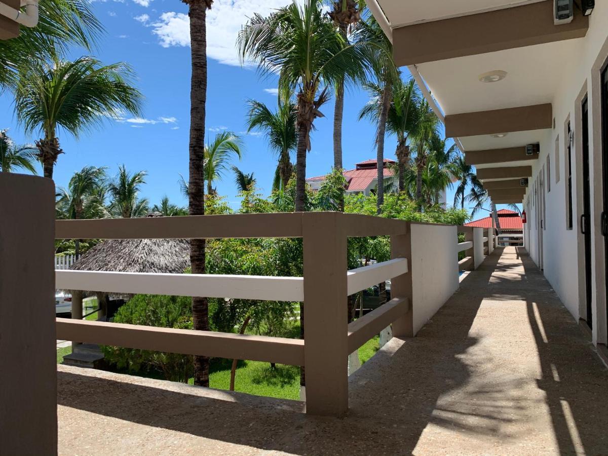 Hotel Villa Murano Puerto Arista Buitenkant foto