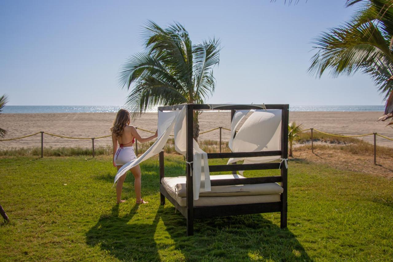 Hotel Villa Murano Puerto Arista Buitenkant foto