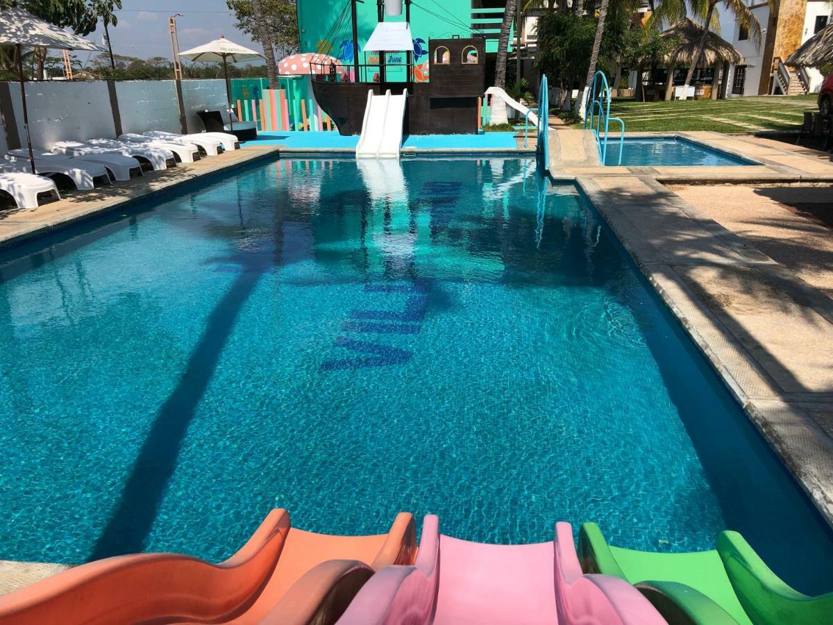 Hotel Villa Murano Puerto Arista Buitenkant foto
